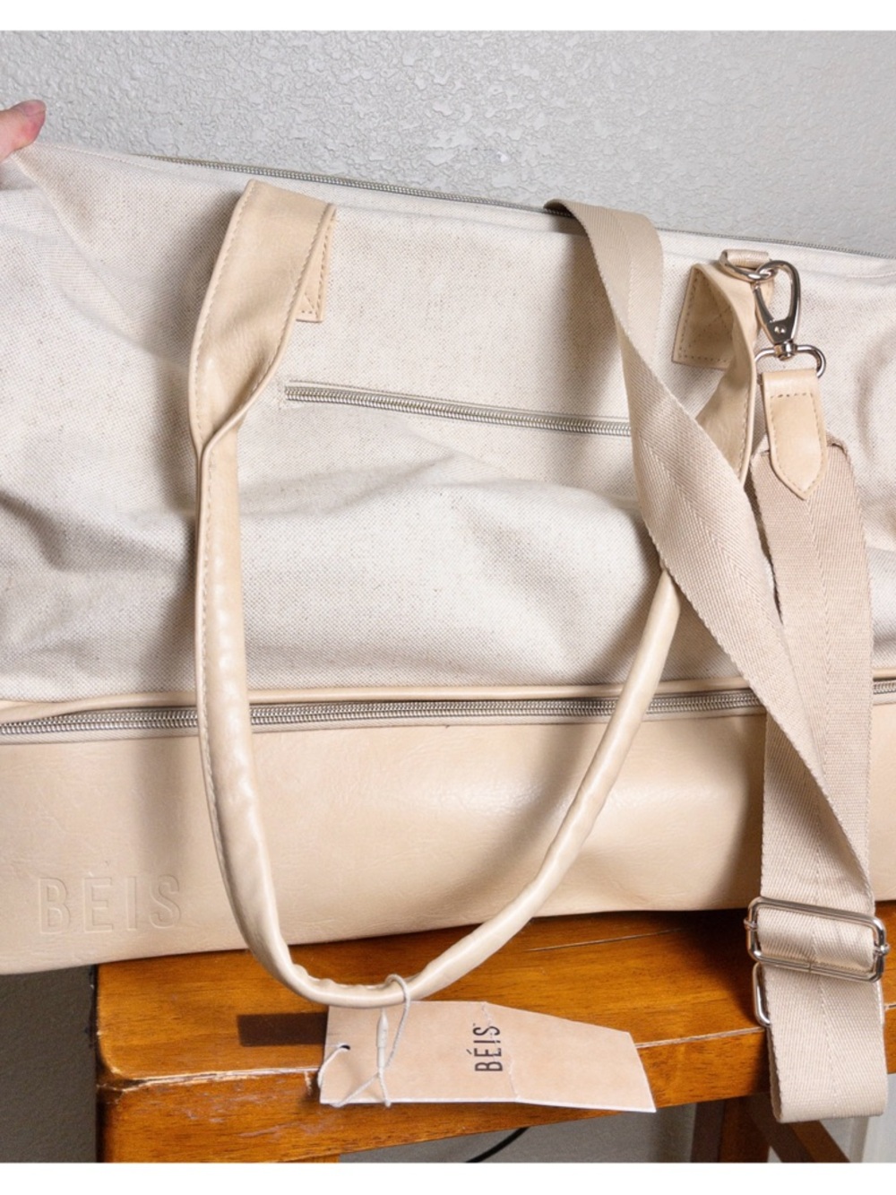 NWT BEIS Weekender Beige Shoulder Bag Tote Travel Full Size Canvas - Picture 4 of 13